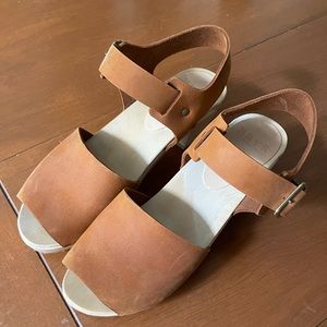 Bryr Clog Emma Spanish size 37 mid heel